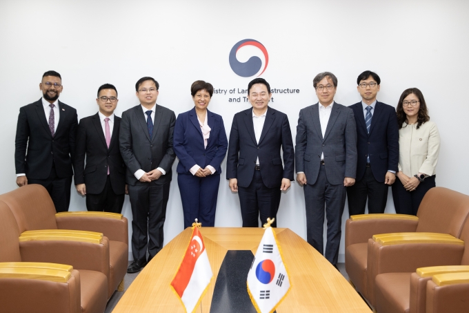 Strengthening Korea-Singapore Cooperation 포토이미지