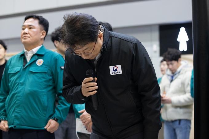 Deepest Condolences to the Families in Loss from the Muan Airport Crash 포토이미지