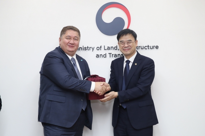 Discussion on Strengthening Partnership in Construction and Infrastructure between Korea and Kazakhstan 포토이미지