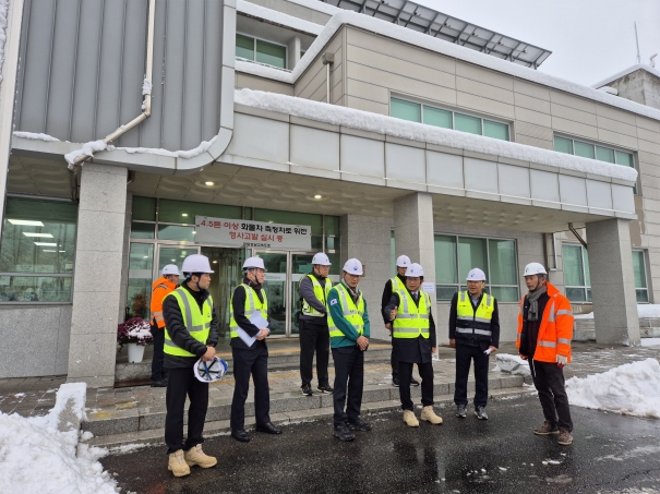 출근길 고속도로 제설작업 점검 - 포토이미지