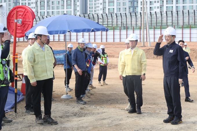 우기 폭염 대비 건설현장 점검 - 포토이미지
