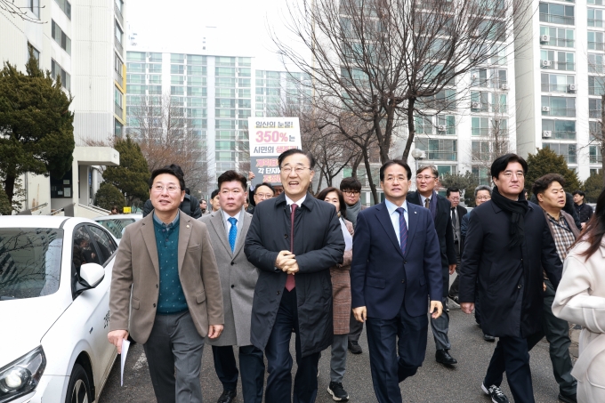 김윤덕 장관 “일산 정비사업 주민이 체감하는 속도로 앞당길 것” 강조 - 포토이미지