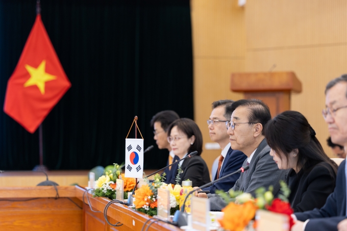 베트남 건설부 장관 면담 - 포토이미지