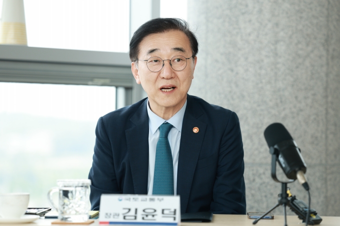 김윤덕 장관 새만금개발청 방문 첨단산업 거점 새만금 새판짜기 속도 높인다 - 포토이미지