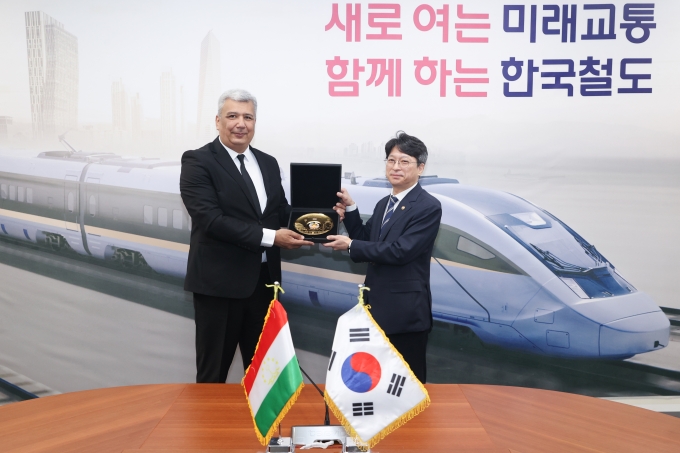 홍지선 제2차관 타지키스탄 교통부 차관 면담 - 포토이미지