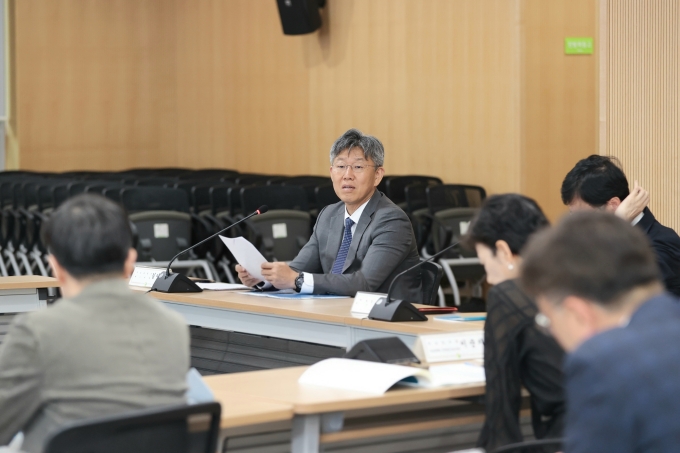 김이탁 제1차관 국토연구원과 국토 균형성장 전략 논의 - 포토이미지
