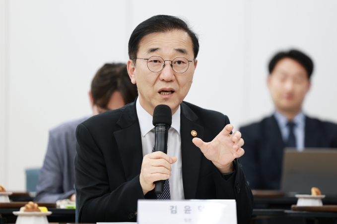 김윤덕 장관 네이버1784 사옥 방문하여 이동로봇 참관 건의사항 청취 - 포토이미지